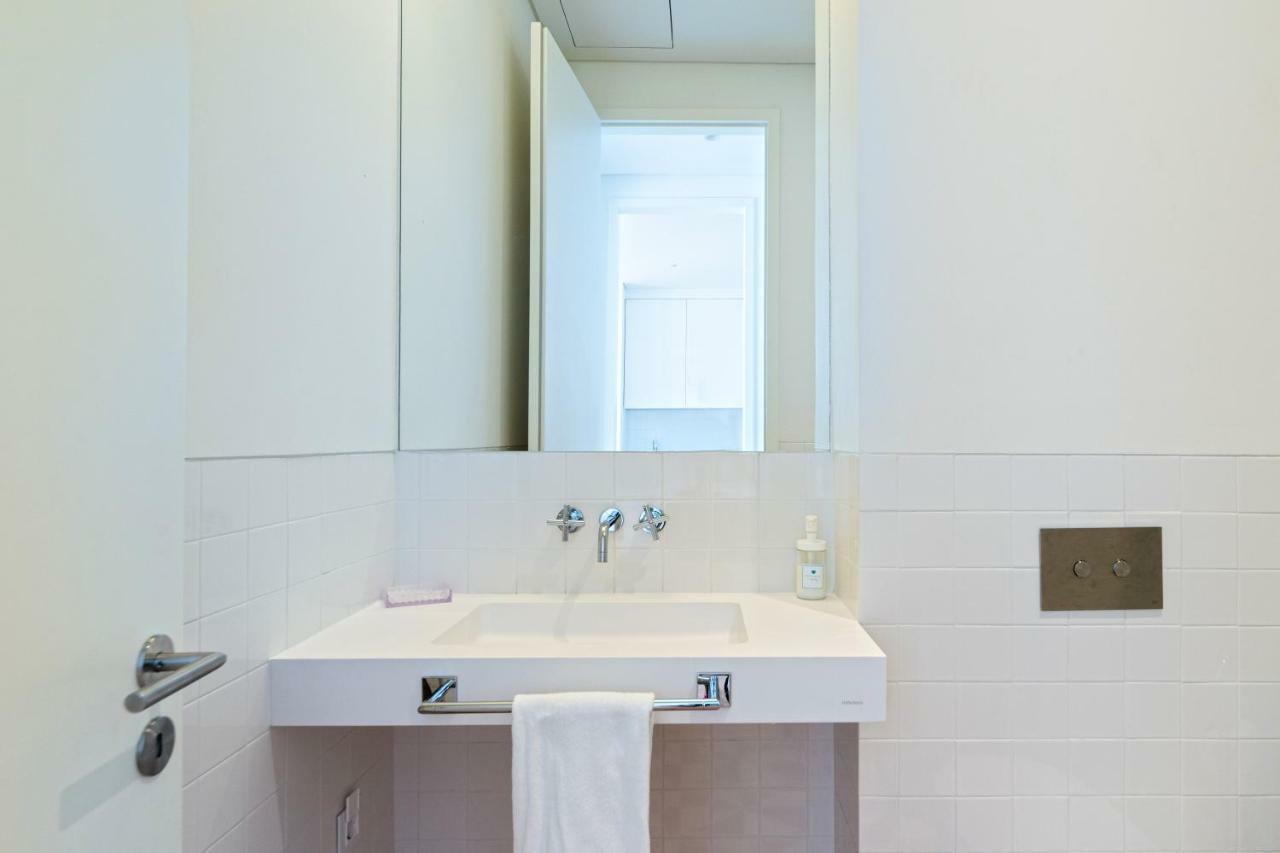 Modern Apartment In The Historical Center Lissabon Buitenkant foto