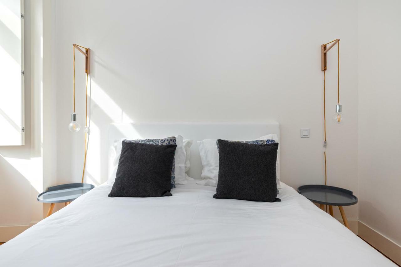 Modern Apartment In The Historical Center Lissabon Buitenkant foto